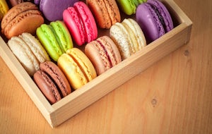 Macarons delivered to your Hotel